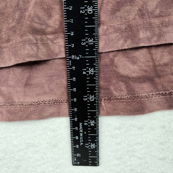 The Mountain T-Shirt. Size 2XL - Picture 4 of 6